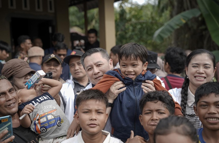 Bunda Yin Ucapkan Selamat atas Anugerah Satya Lencana Wirakarya kepada Gubernur Sumut