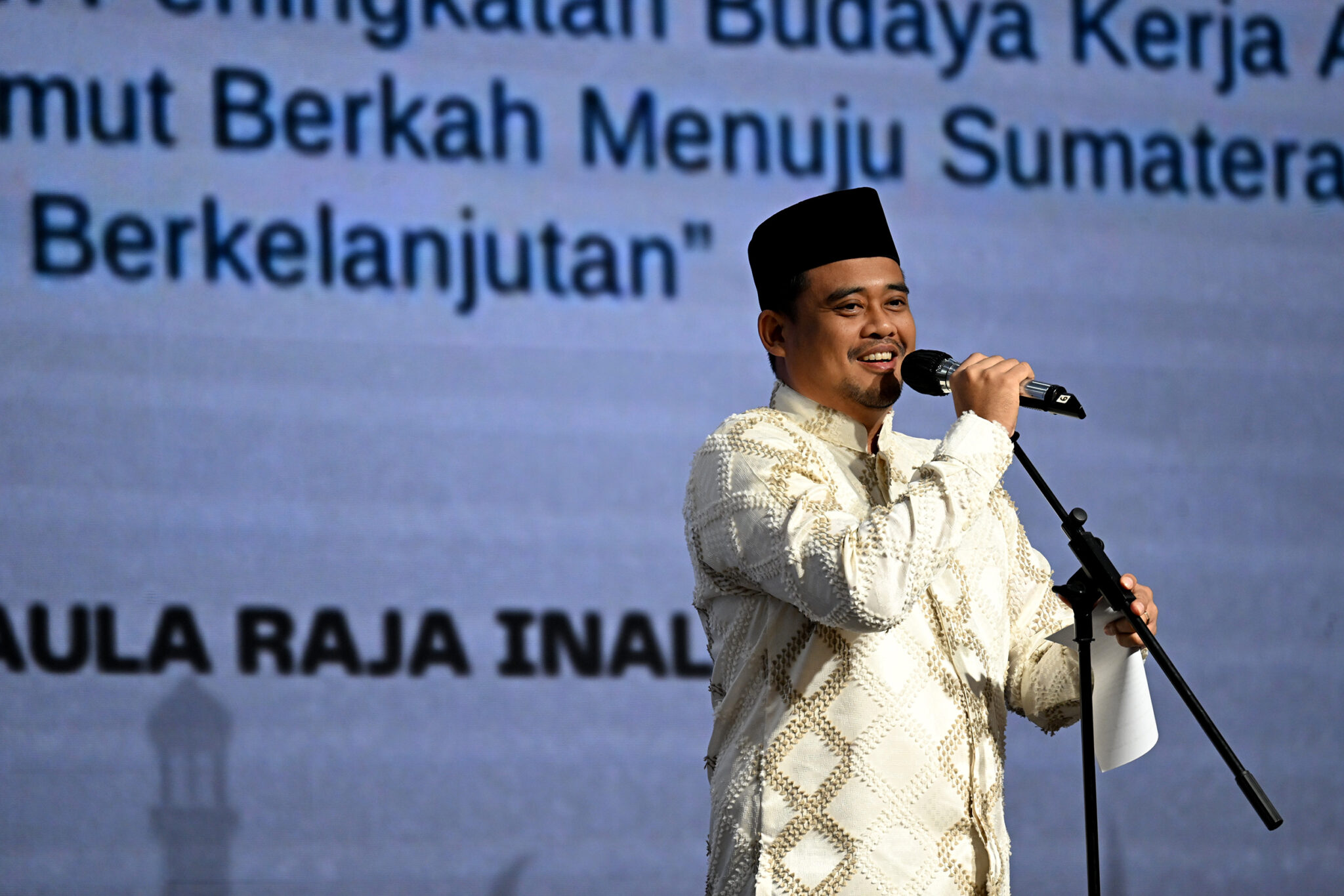 Peringatan Isra Mikraj Pemprov Sumut, Bobby Nasution Harapkan Jadi Momentum Peningkatan Budaya Kerja ASN