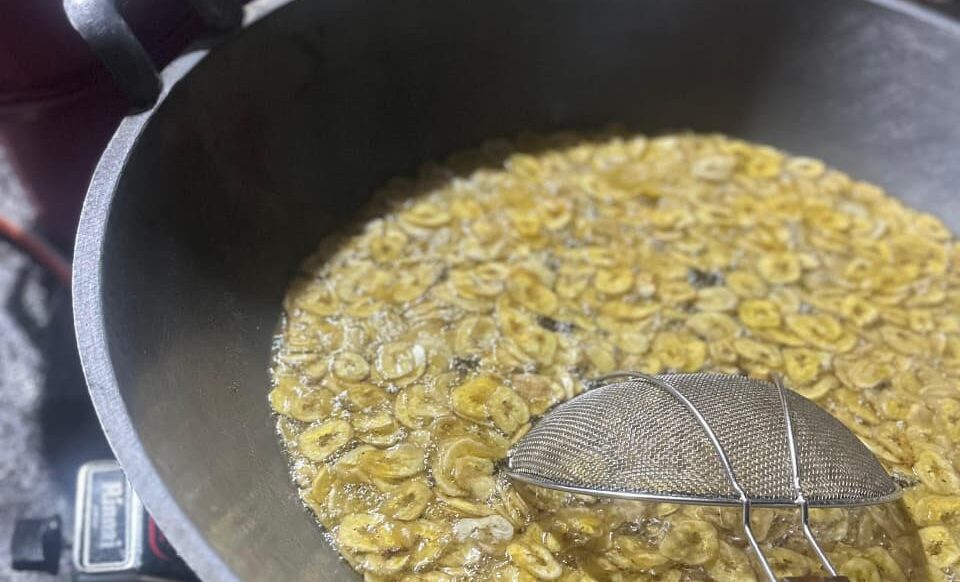 UMKM : Sejak 2007, Konsisten Kembangkan Usaha Keripik Pisang Caramel Madu