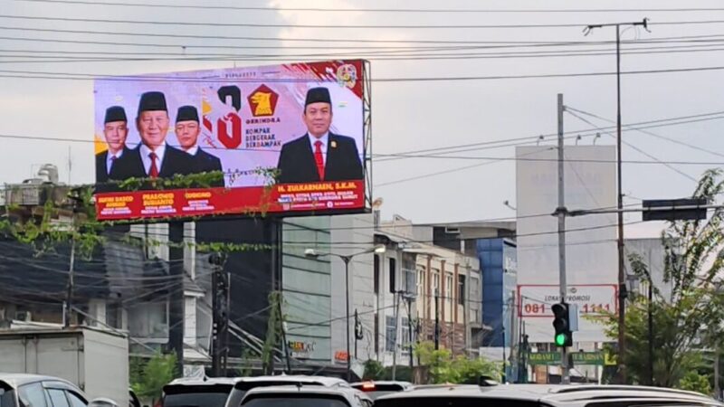 Sambut HUT ke-18 Gerindra, Zulkarnain Sebar Spanduk Bertema “Kompak, Bergerak, dan Berdampak”Di Titik Strategis Kota Medan