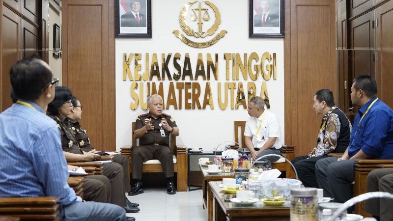 Targetkan Peningkatan Tata Kelola, Direksi Bank Sumut Silaturahmi dengan Kajati
