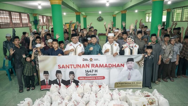 Sugiat Santoso Pimpin Aksi Sosial Gerindra Sumut, Anak Panti Asuhan Terima Bantuan