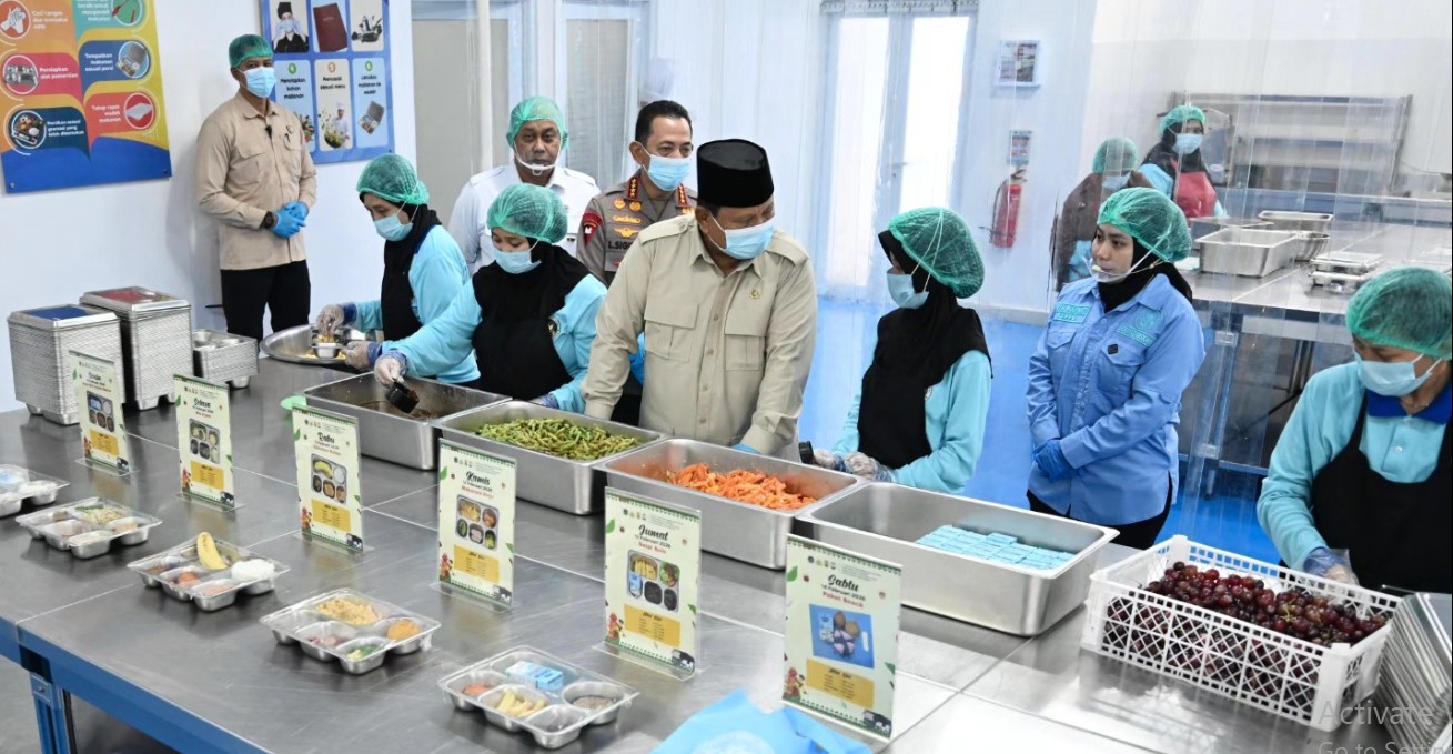 Presiden Prabowo Subianto Resmikan Ribuan SPPG dan Gudang Pangan, Perkuat Program Gizi Nasional