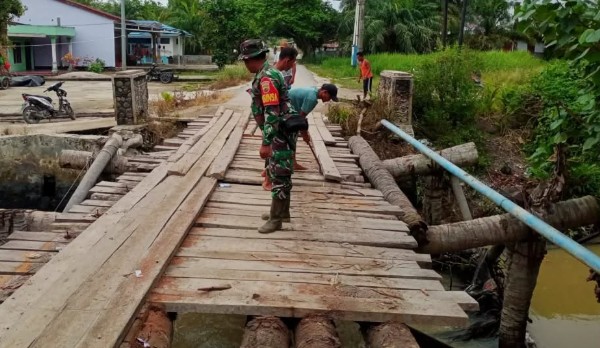 Pemkab Batu Bara dan TNI Bangun Jembatan Bailey di Medang Deras, Akses Warga Segera Pulih
