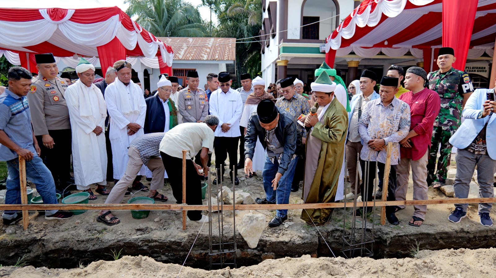 Groundbreaking Pembangunan Rumah Tahfiz Sugiat Santoso, TGB: untuk Bangun Peradaban