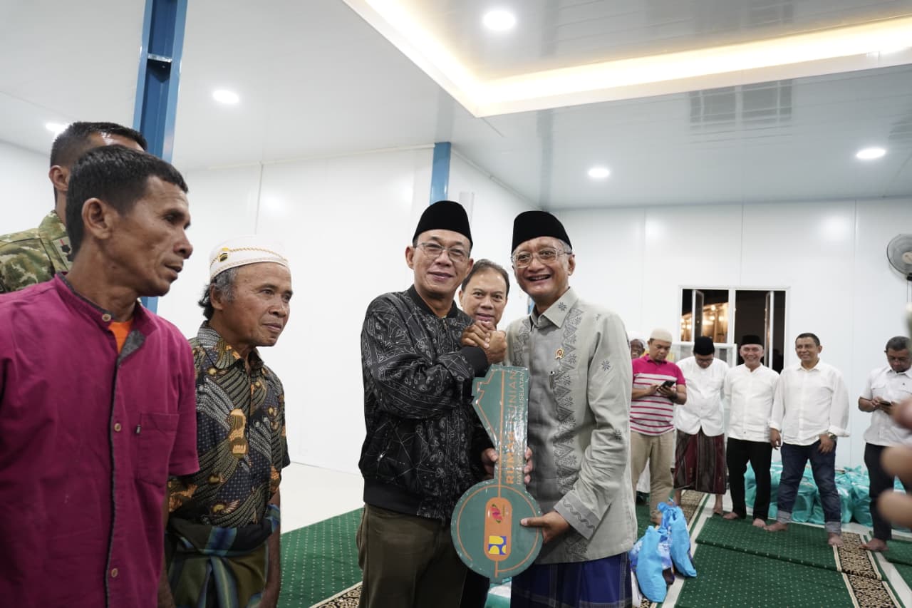 Menteri PU Targetkan Seluruh Pengungsi Batang Toru Pindah ke Huntara Sebelum Lebaran 2026