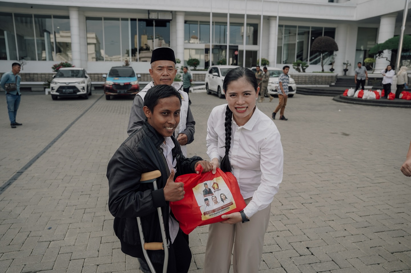 Kedermawanan Bunda Yin Menguatkan Kepedulian Sosial Gerindra Sumut di Bulan Ramadhan