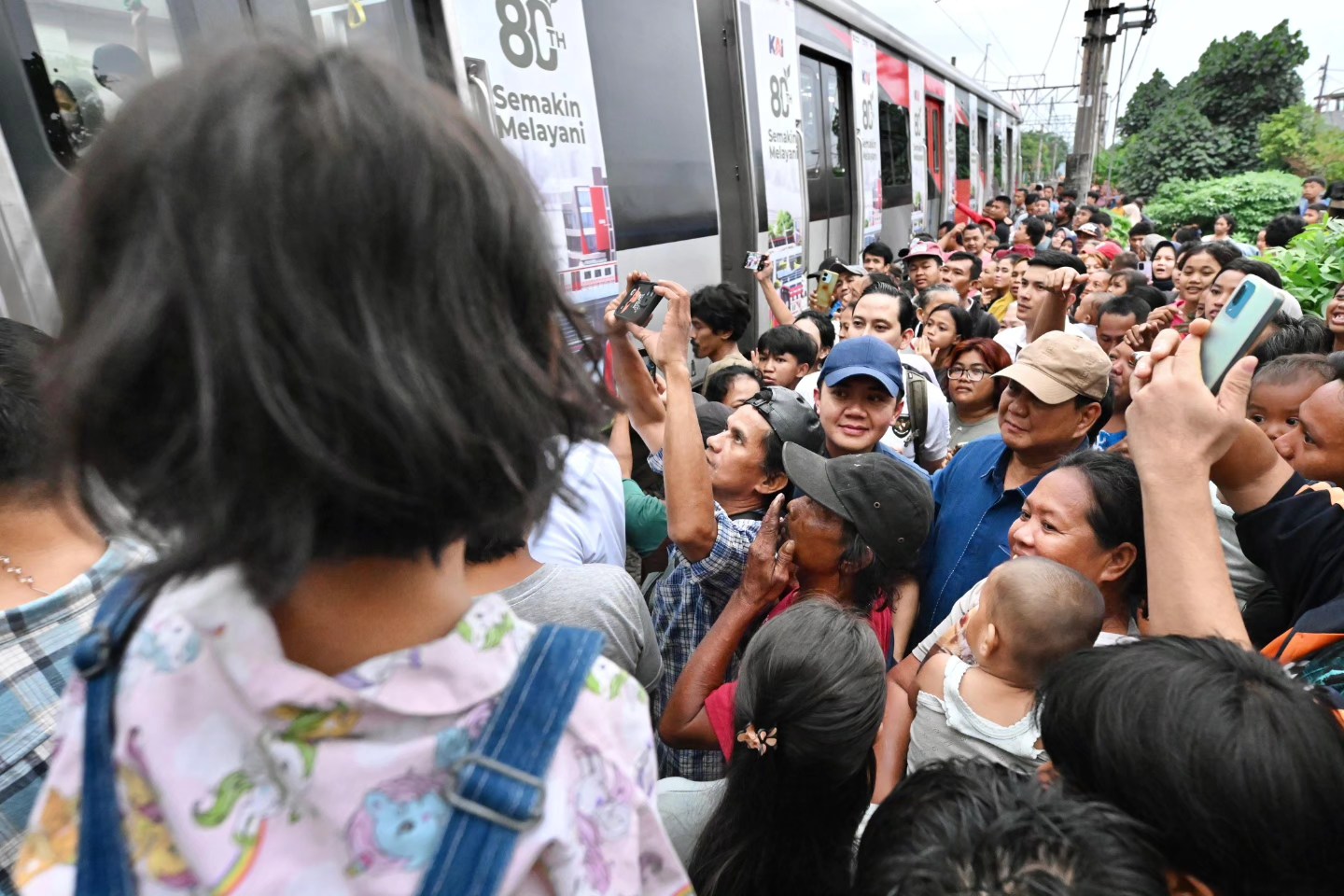 Aksi Nyamar Presiden Prabowo Subianto di Senen Bikin Warga Kaget, Program Hunian Layak Disiapkan