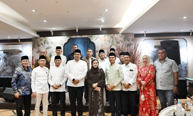 Perkuat Sinergi Eksekutif–Legislatif, Bobby Nasution Buka Puasa Bersama DPRD Sumut