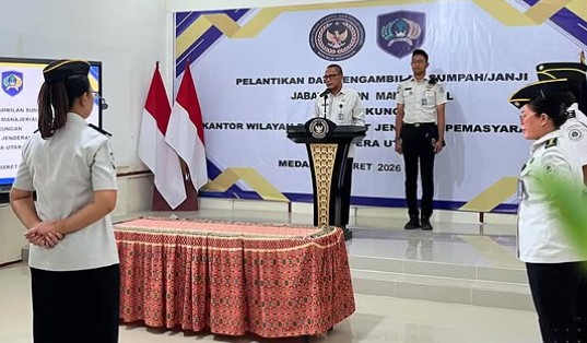 Empat ASN Dilantik dalam Jabatan Fungsional, Kakanwil Ditjenpas Sumut Yudi Suseno Tekankan Peningkatan Kompetensi