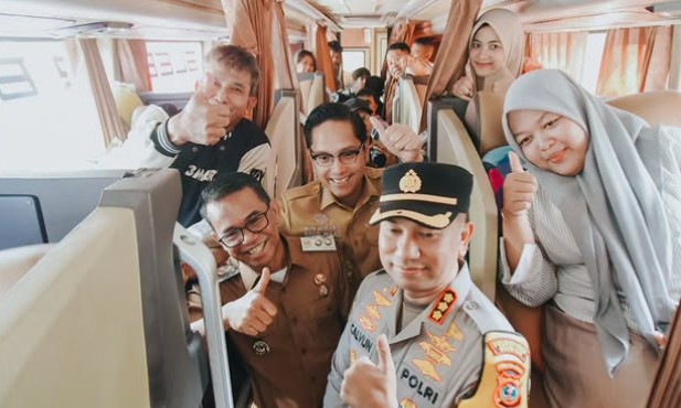 Pemko Medan Lepas 4.000 Peserta Mudik Bareng Pemko Medan di Terminal Amplas