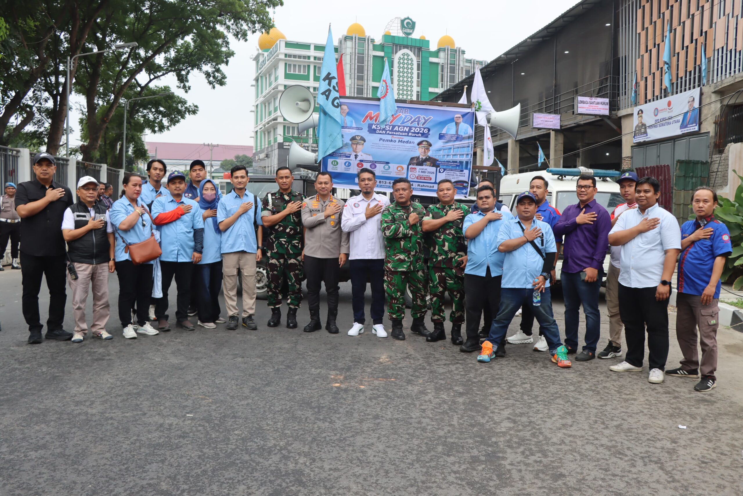May Day “Agak Laen” di Medan, KSPSI AGN Sumut Jalan Santai Hingga Donor Darah Bareng TNI-Polri