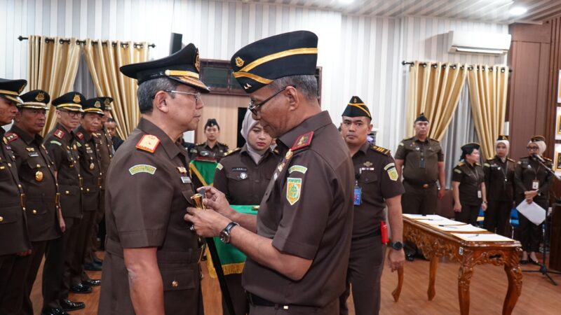 Kajati Sumut Lantik Wakajati, Aspidum hingga Tujuh Kajari, Tekankan Integritas dan Nurani dalam Penegakan Hukum