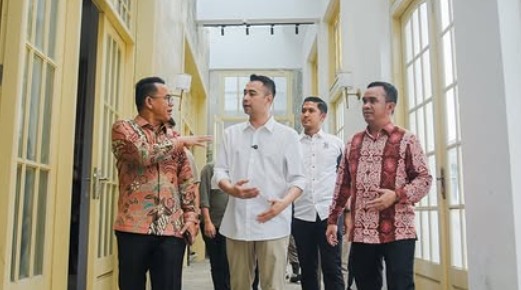 Wakil Wali Kota Medan Zakiyuddin Harahap Dampingi Raffi Ahmad Kunjungi Gedung Bersejarah Warenhuis