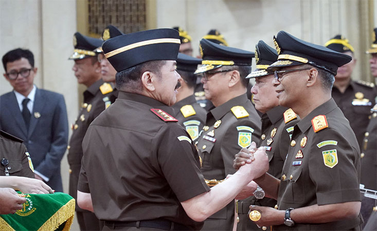 Jaksa Agung Lantik Muhibuddin sebagai Kajati Sumut, Tekankan Integritas dan Adaptasi Digital