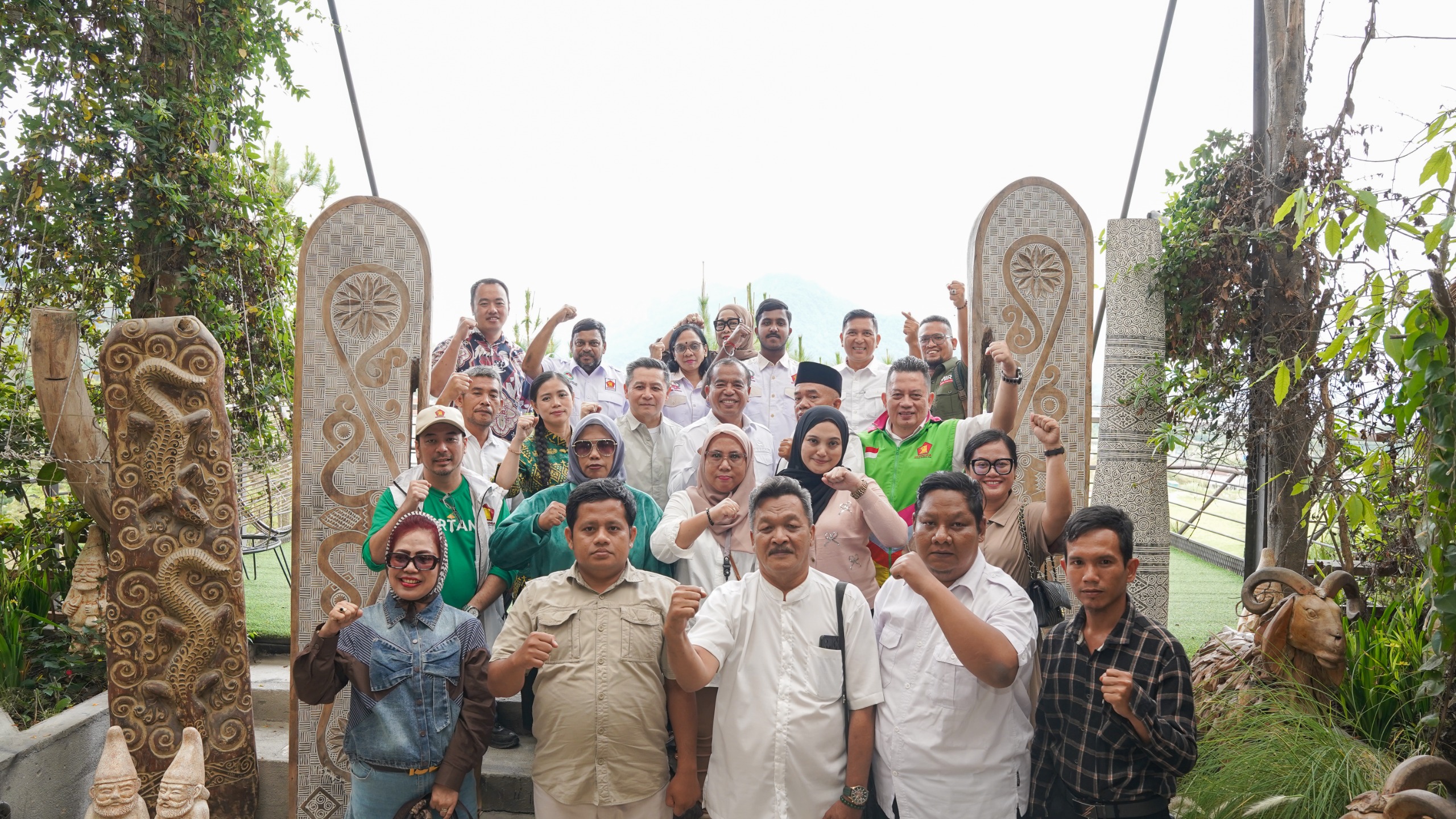 Bunda Yin Jumpa Bupati Karo, Perkenalkan Sayap Partai dan Lembaga Pendukung