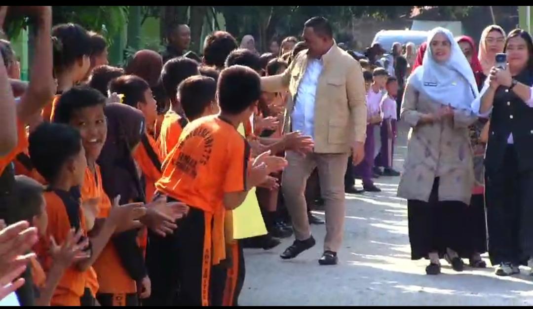 Ribuan siswa SD Di Desa Sampali Percut Seituan Minta Program MBG Di Lanjutkan