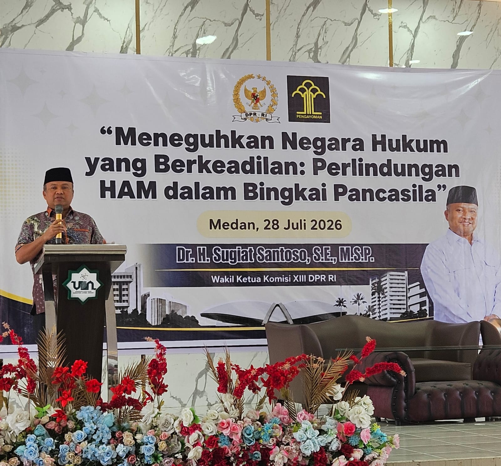 Sugiat Santoso Tegaskan Bahaya Main Hakim Sendiri dalam Sosialisasi Hukum Kementerian Hukum dan Komisi XIII DPR RI di UIN Sumut