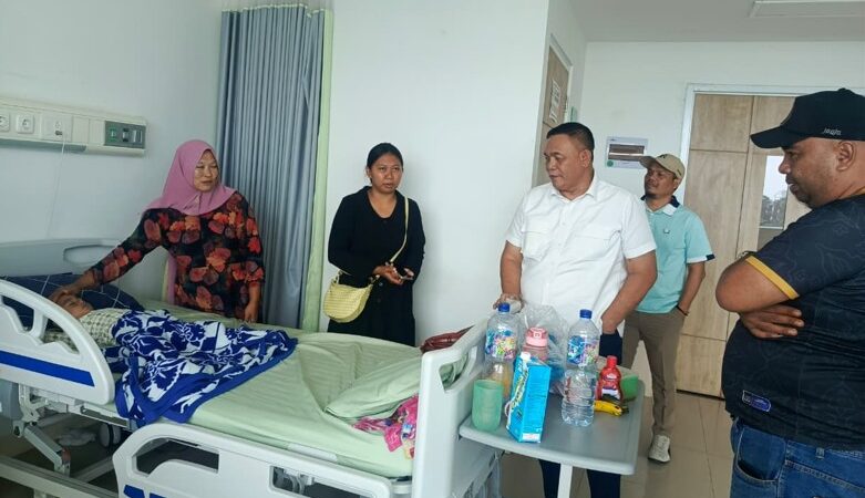 Dewan Bergerak : Anggota DPRD Deli Serdang Muhammad Dahnil Ginting Bantu Bocah Sakit Dirujuk ke RS Haji Medan