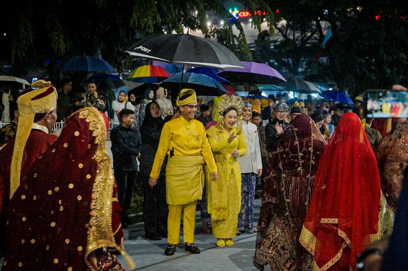 Rico Waas: Hujan Perlihatkan Kekompakan dan Solidaritas Kota-kota se-Indonesia di Karnaval Budaya Nusantara
