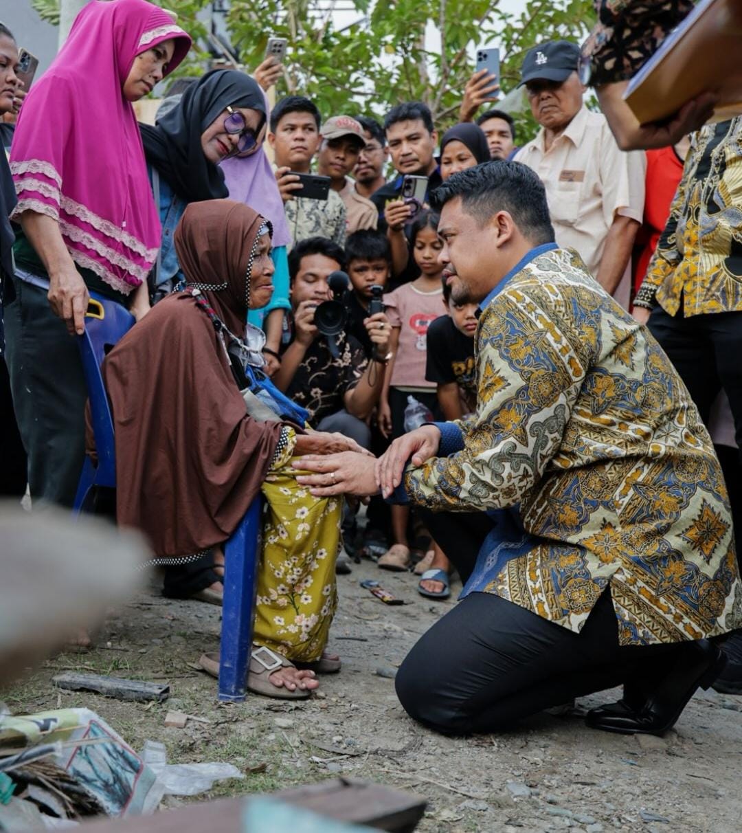 Gubernur Ambil Alih Perbaikan Rumah Warga Medan yang Rusak Diterjang Puting Beliung
