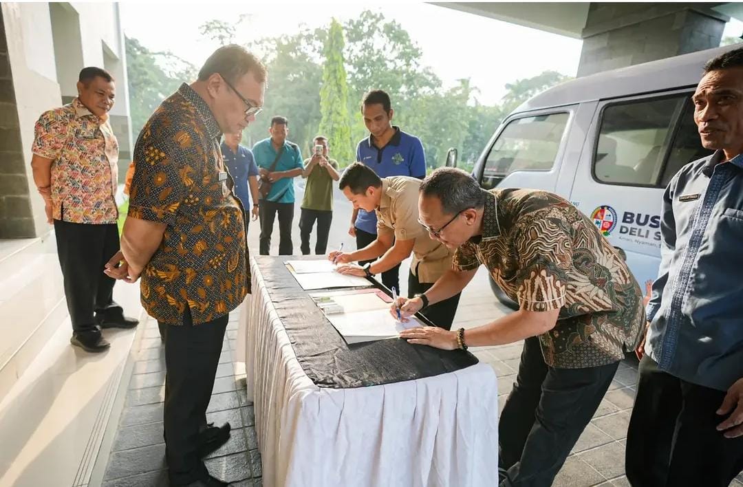 Disdik Deli Serdang Sumbang Bus Perpustakaan Keliling untuk Perkuat Layanan Pendidikan