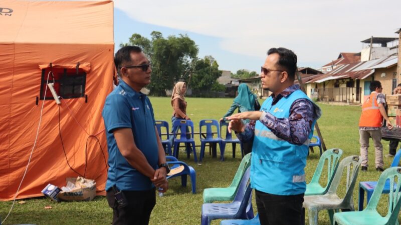 PLN UP3 Medan Salurkan Bantuan bagi Warga Terdampak Puting Beliung di Medan Johor
