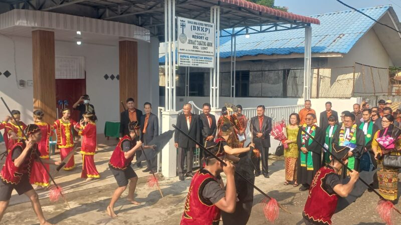 Penahbisan Gereja BNKP Resort 42 Tanjung Anom Berlangsung Khidmat