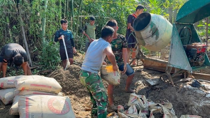 Progres 47 Persen, Jembatan Penghubung Tiga Desa di Nias Utara Terus Dikebut