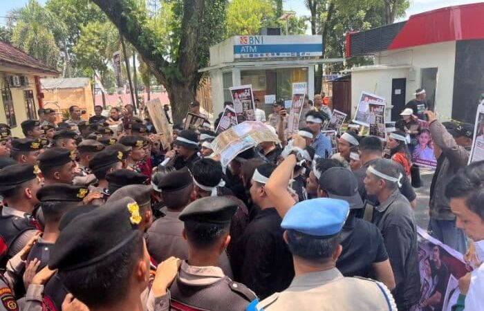 Polda Sumut Didemo Keluarga Winda Lorenza Gowasa