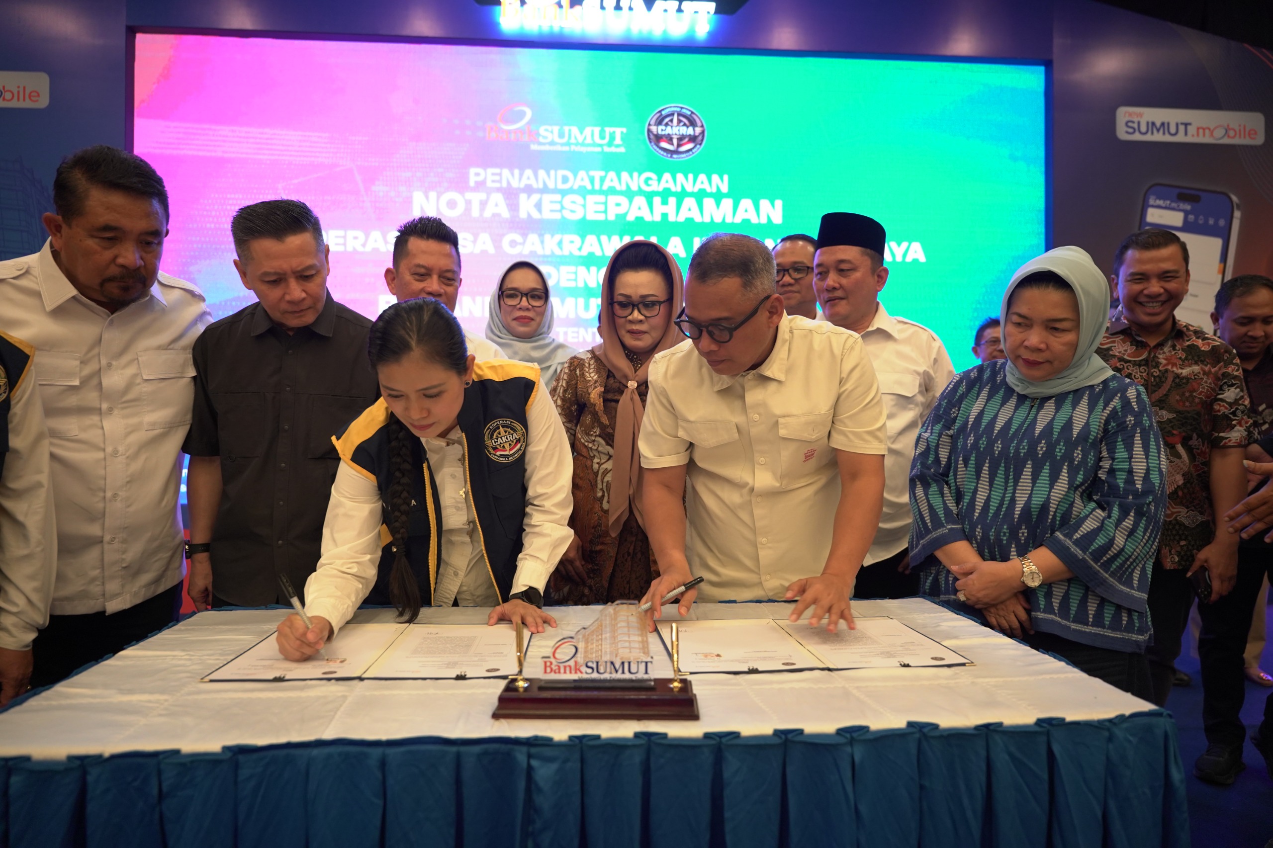 Bunda Yin Ajak Semua Anggota Koperasi Jasa CAKRA Menjadi Nasabah Bank Sumut