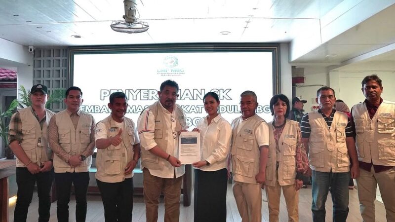 Bunda Yin Serahkan SK Kepengurusan LMP MBG, H. Suratman Resmi Nahkodai Organisasi Dukung Program Makan Bergizi Gratis