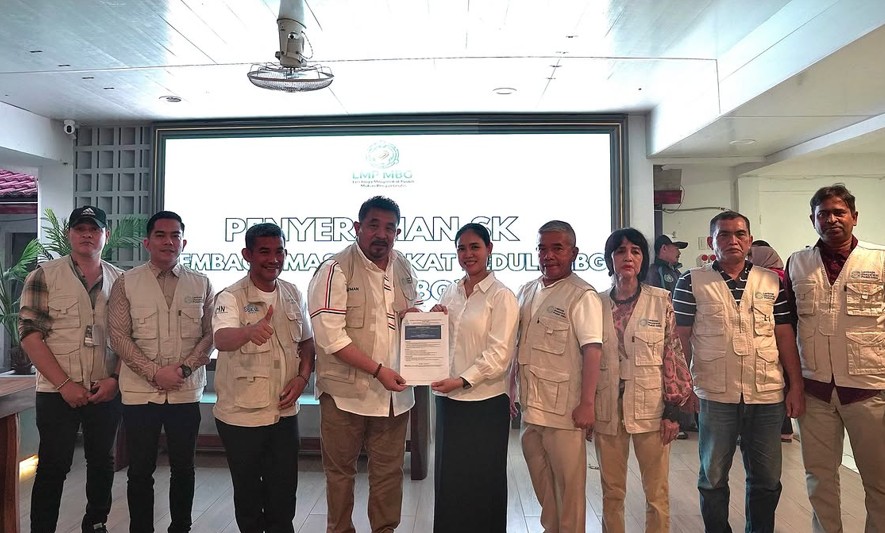Bunda Yin Serahkan SK Kepengurusan LMP MBG, H. Suratman Resmi Nahkodai Organisasi Dukung Program Makan Bergizi Gratis