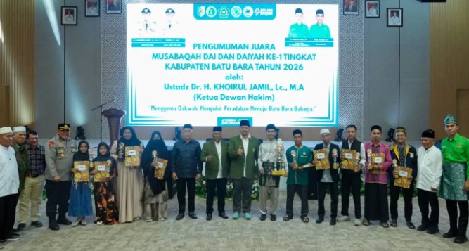 Bupati Baharuddin Hadiri Penutupan Musabaqah Dai dan Daiyah, Lima Puluh Pesisir Raih Juara Umum