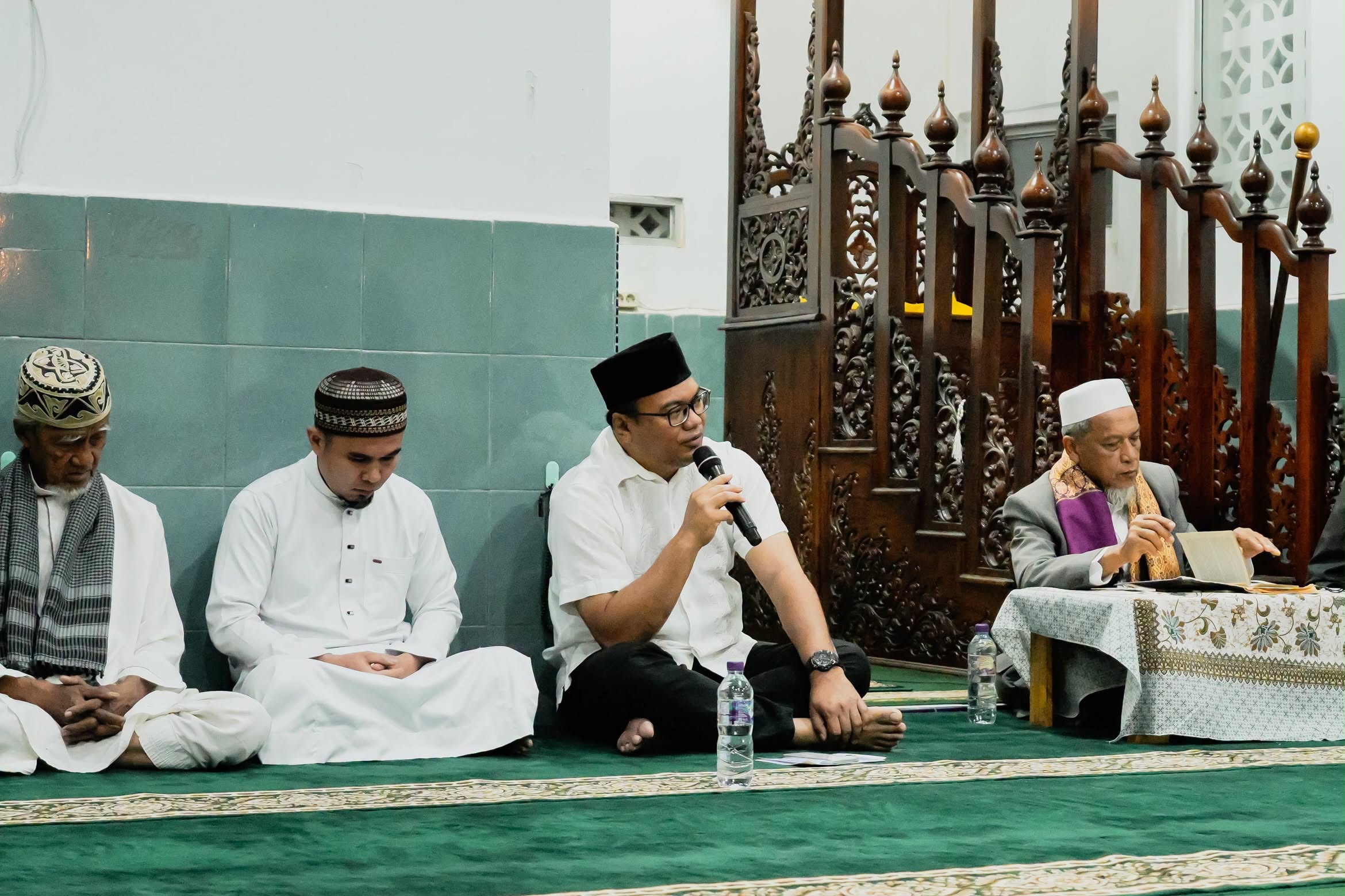 Subuh Berjamaah di Masjid Raya Lubuk Pakam, Bupati Asril Ludin Tambunan Perkuat Silaturahmi Bersama DMI