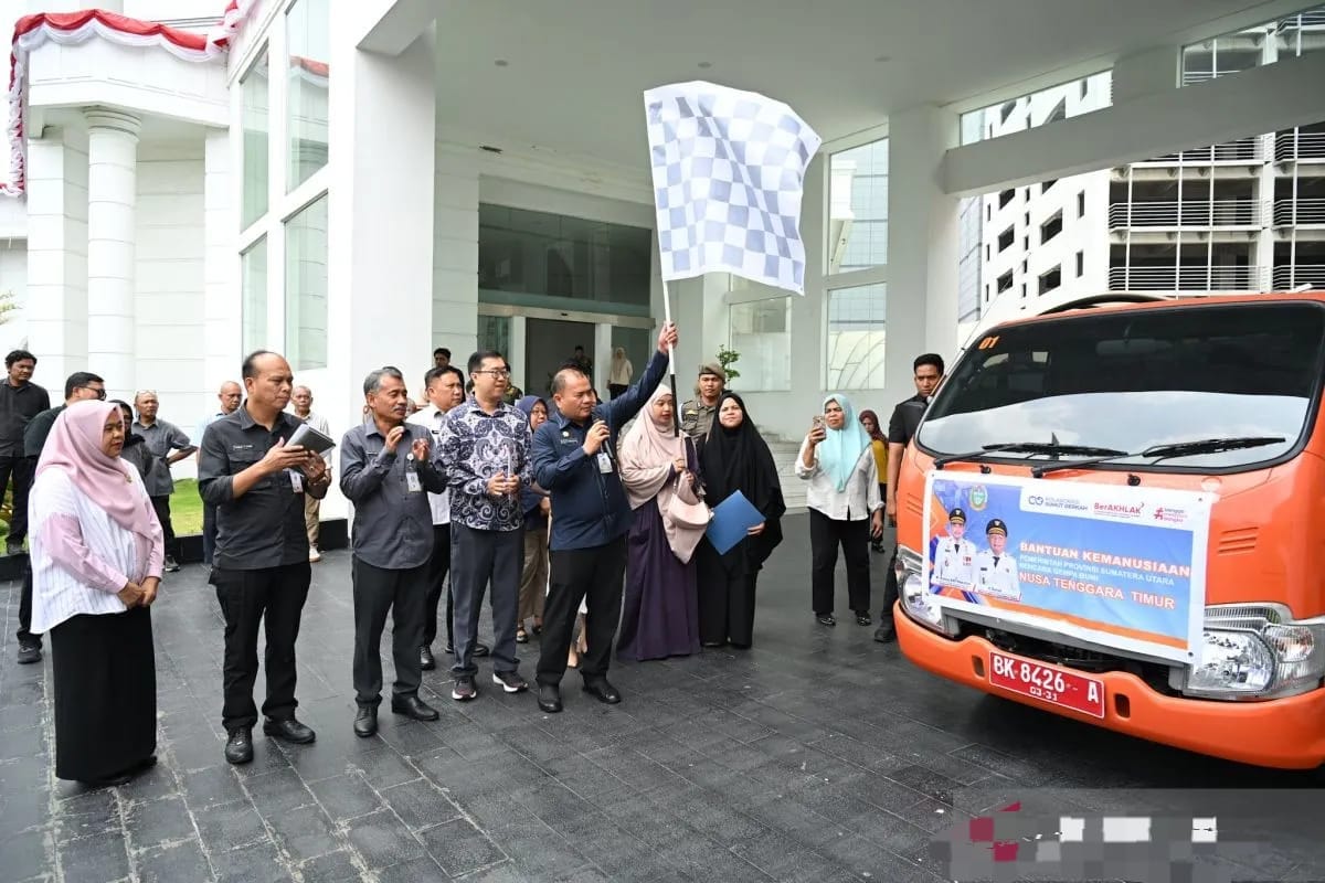 Pemprov Sumut Salurkan Bantuan Makanan Siap Saji untuk Korban Gempa NTT