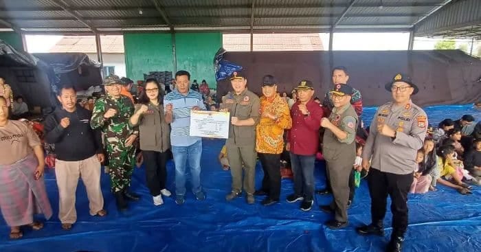 BNPB Salurkan Bantuan Rp322,88 Juta untuk Pengungsi Erupsi Gunung Sinabung