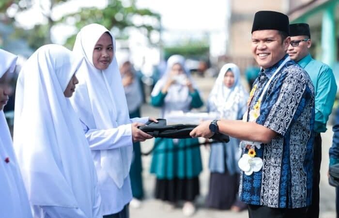 1.036 Paket Bantuan Alat Tulis dan Tas Disalurkan ke Siswa Muhammadiyah Sei Rampah