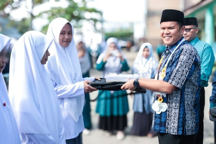 1.036 Paket Bantuan Alat Tulis dan Tas Disalurkan ke Siswa Muhammadiyah Sei Rampah