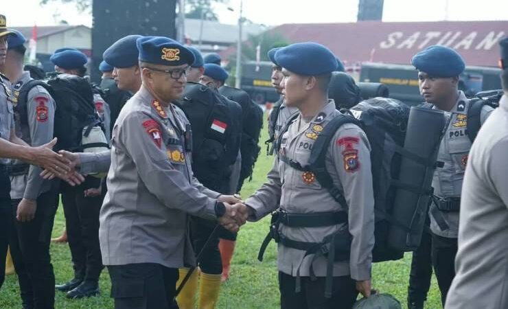 Pengungsi Sinabung Pulang, Ratusan Personel BKO Brimob Ditarik