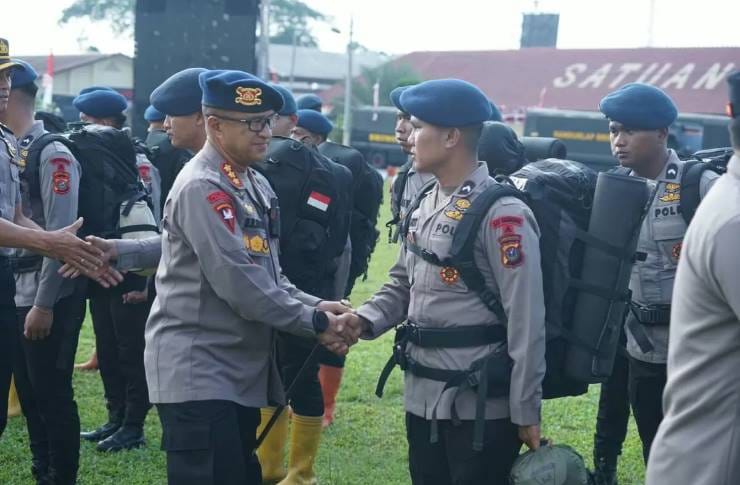 Pengungsi Sinabung Pulang, Ratusan Personel BKO Brimob Ditarik