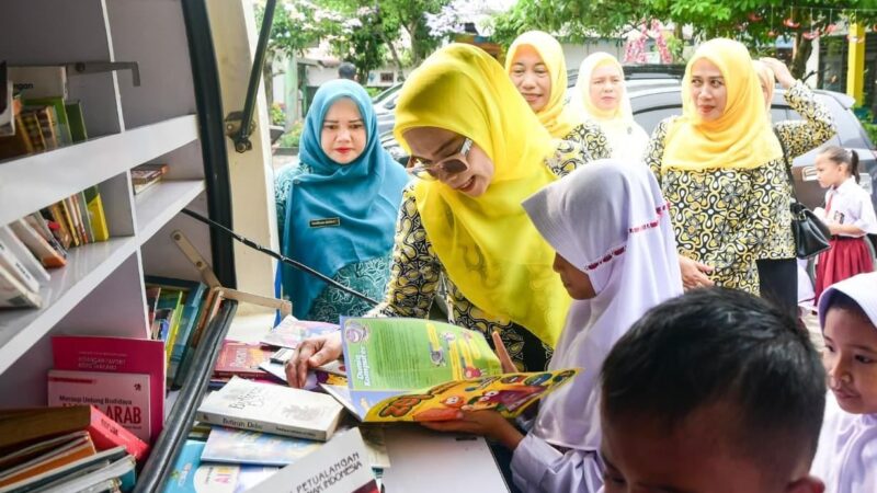 Program PKK Goes to School, Asniar Lom Lom Suwondo Ajak Orang Tua Perkuat Karakter, Gizi dan Literasi Anak
