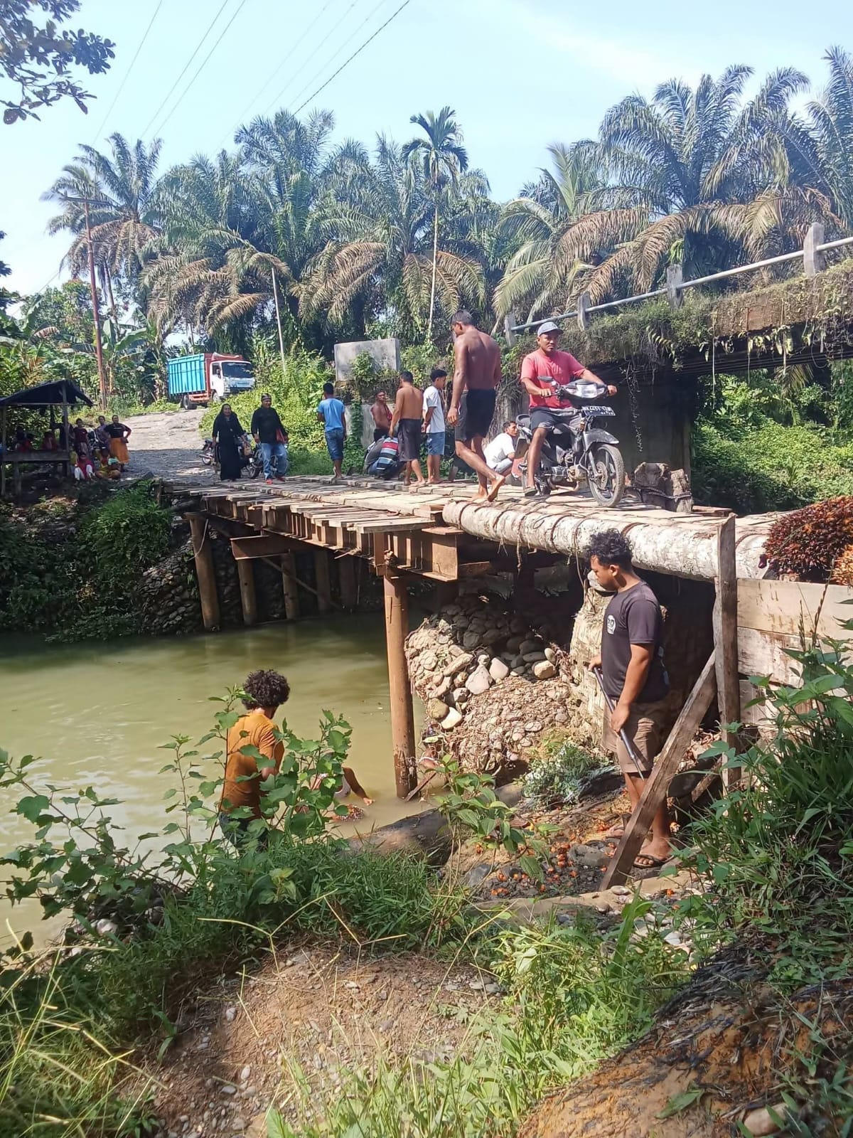 Delapan Jembatan di Langkat Yang Dirusak Tidak Kunjung Dibangun Pemprov
