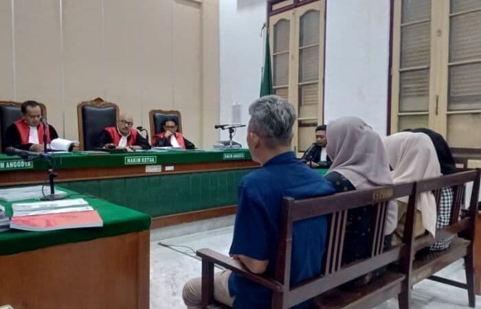 Hakim PN Medan Tunda Vonis Terdakwa Korupsi Dana Bos Tebing Tinggi