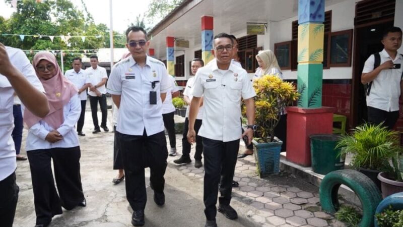Peduli Masa Depan Pendidik, Wakil Wali Kota Medan Minta Fasilitas SDN 066667 Denai Segera Diperbaiki