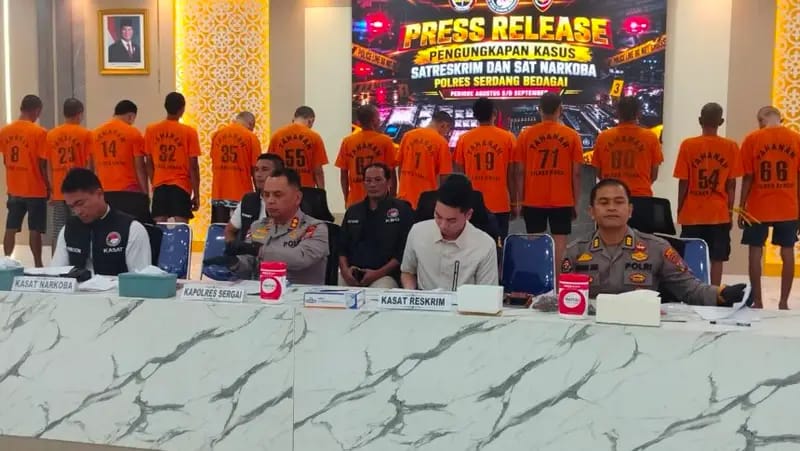 Polres Sergai Ungkap 26 Kasus Narkoba dan Kriminal, 35 Tersangka Diamankan