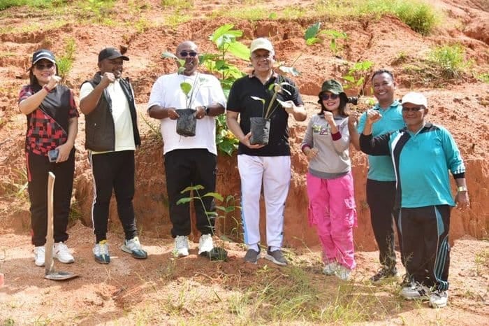 Cegah Longsor, ASN Tapteng dan Warga Tanam 500 Pohon Produktif di Hutabolon