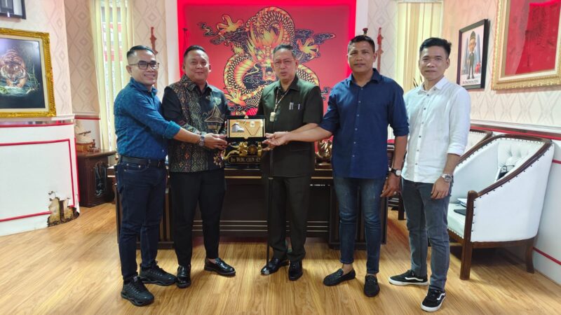 Wong Chun Sen Dorong Kebangkitan Tinju di Sumatera Utara