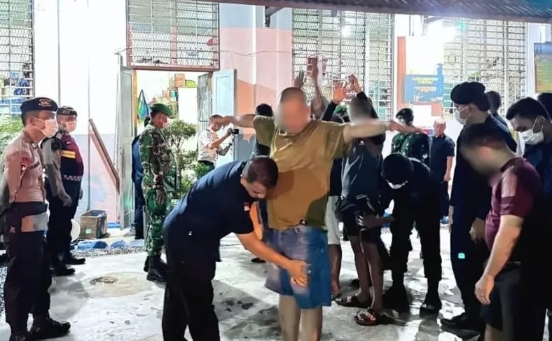 Razia Gabungan di Lapas Tebing Tinggi, Kakanwil Ditjenpas Sumut Pimpin Langsung Pengawasan