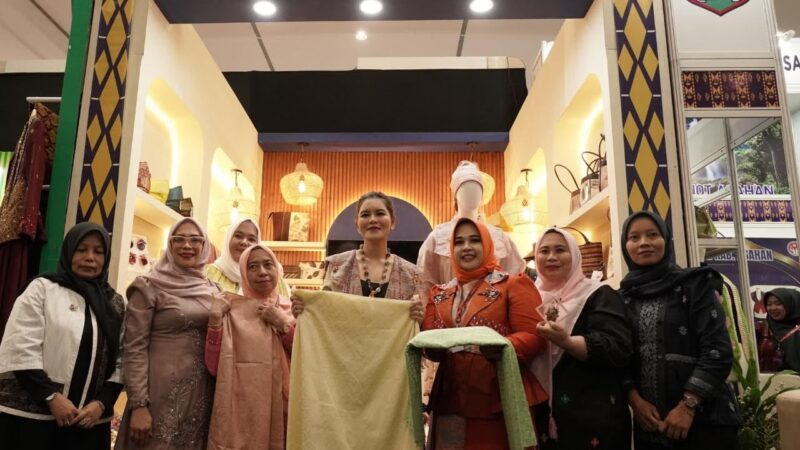 Dekranasda Deli Serdang Tampilkan Produk Lokal di Pameran Kriyanusa 2026